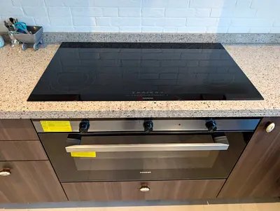 Latest Siemens Built-in Top Oven Electric Cooker Range Size 90cm