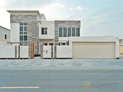 Exclusive | Luxurious Living | Brand New