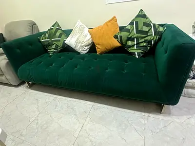 Stylish Green Velvet Sofa with Cushions