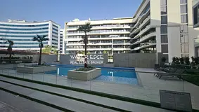 Corner Unit | Boulevard Facing | Large Unit