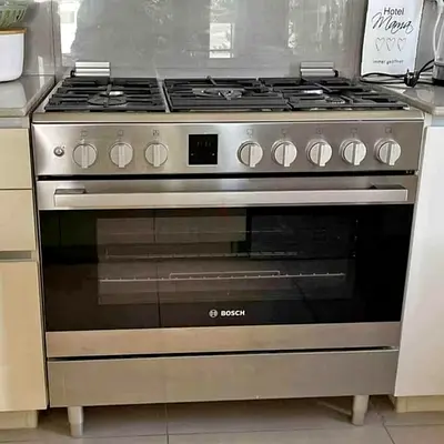 Free delivery Bosch digital full gas cooker with fan 90x60 cm