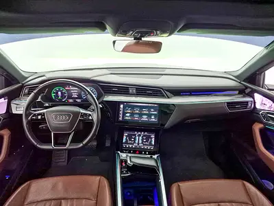 2020 AUDI E-TRON 缩略图 9
