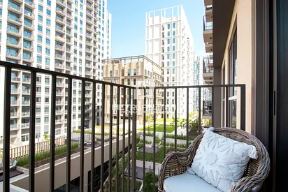 Modern 2 Beds | Prime Location | Vacant Now