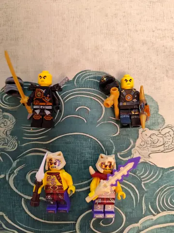 NINJAGO LEGO MINI FIGS