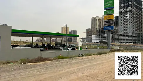 CORNER G+26 LAND SELL INDIVIDUAL UNITS SHOPS AND FLATS AL ALIA