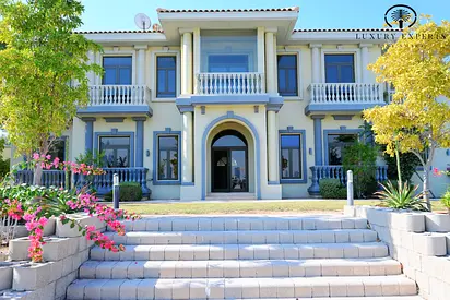 Marina View I Great Rotunda 6BR I Private Beach