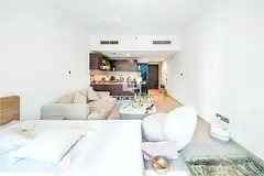 Modern Studio | Full Lake View | Close to Metro