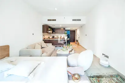 Modern Studio | Full Lake View | Close to Metro