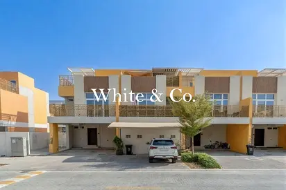 3 Bed | Upgraded Basement | Roof Terrace