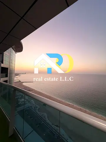 دوبلكس فاخر للبيع في أبراج كورنيش عجمان | إطلالة بحرية ومدينة كاملة | مفروش بالكامل