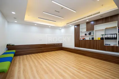 Spacious and Luxurious Fitted office | SZR View