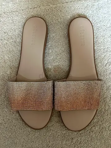 Women shoes. New. S40