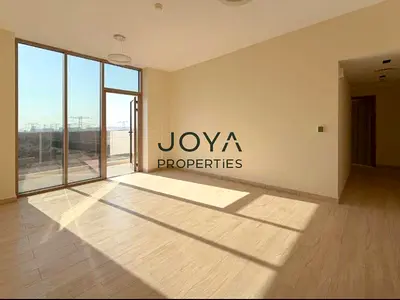 Modern Flat for Sale in 02 Residence JVT