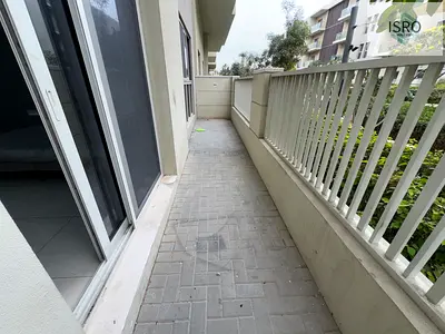 Studio with garden 38k 2 payments .