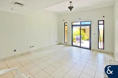 Garden Unit | 1 Bed + Study | Unfurnished