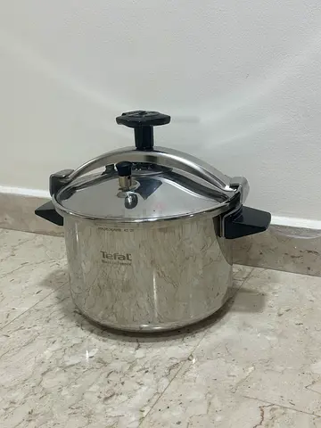 Tefal pressure cooker 10L, BRAND NEW Never used