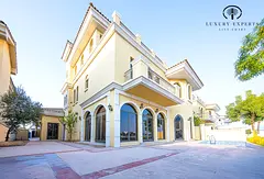 5BR | Atrium | 3 Floors | Beach Access