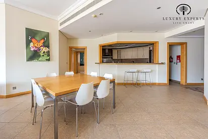 3BR | Spacious | Road View | Furnished