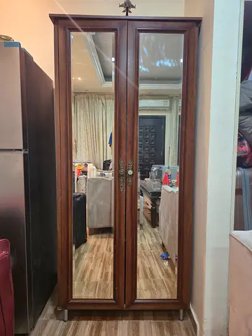 Wardrobe/Cupboard