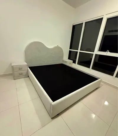 King Size Brand New Fully Customizable Bed, Hydraulic storage can be installed