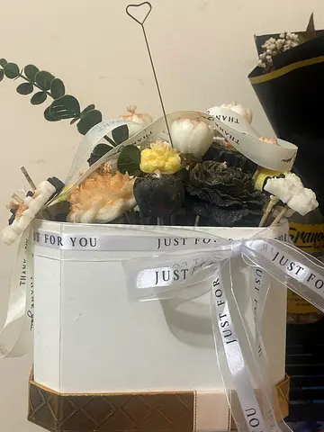 Candle Decorative Roses For 5 dhs