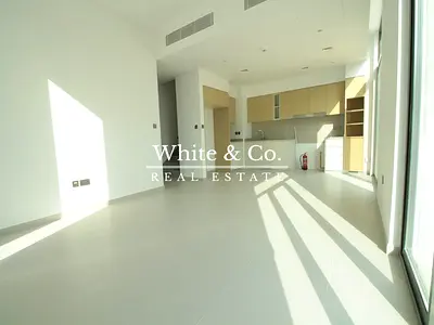 Vacant Now | Great price | Spacious Layout