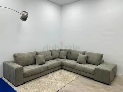 Brand new condition Natuzzi brand corner sofa