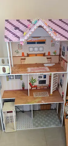 Kids Wooden Dollhouse with Furniture