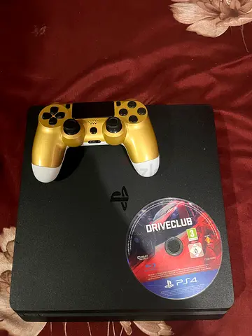 Ps4 slim 500gb one game (price negotiable)