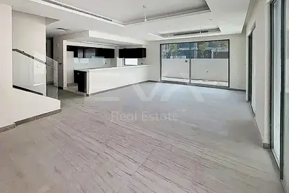 End Corner | Single Row | Vacant | Ready To Move