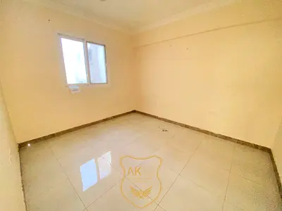 Spacious 1BHK with Closed Hall – Comfortable family building