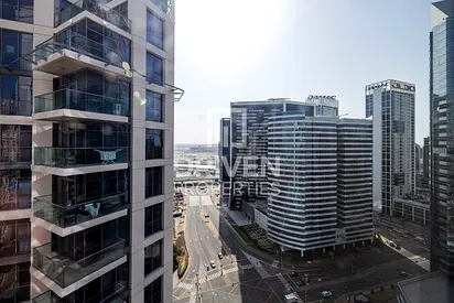 Vacant | Desirable Location | Stylish Apt