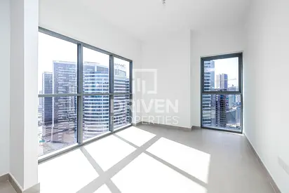 Vacant | Desirable Location | Stylish Apt