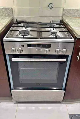 Free delivery Siemens Gas Range Cooker with Oven 60x60 cm