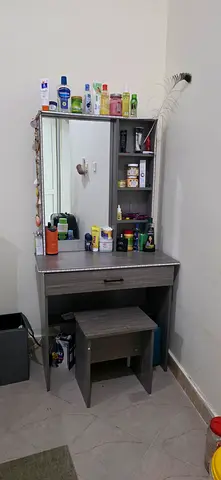 Dressing table