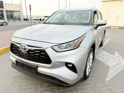 TOYOTA HIGHLENDER 2022 HYBRID GCC PANORAMIC PLATINUM 5CAMRA VERY CLEAN CAR SINGLE OWNER DRIVE