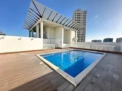 Very big 3bhk with free parking with maintenance free gym pool only family building near to border 6
