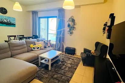 FULLY FURNISHED, VACANT, SEA VIEWS