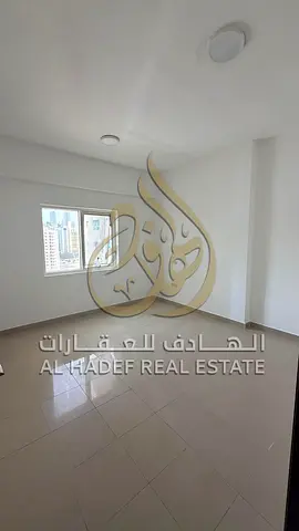 🔥 للإيجار في النهدة – الشارقة | شقة غرفتين وصالة 🔥
