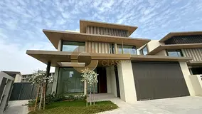 4 Bed Plus Study | Private Garden Outlook