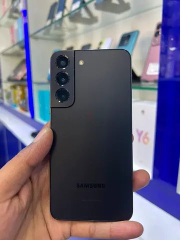 Samsung Galaxy S22 - Excellent Condition