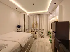 Stylish Living | Pool View | up-to 12 Cheques