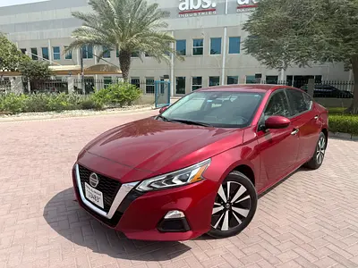 2021 Altima Red perfect condition inside outside