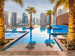 Special Offer: Stunning 3BD with panoramic views of the Dubai Marina Canal
