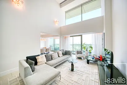 Palace View | Duplex | Upgraded | Vacant 7th May