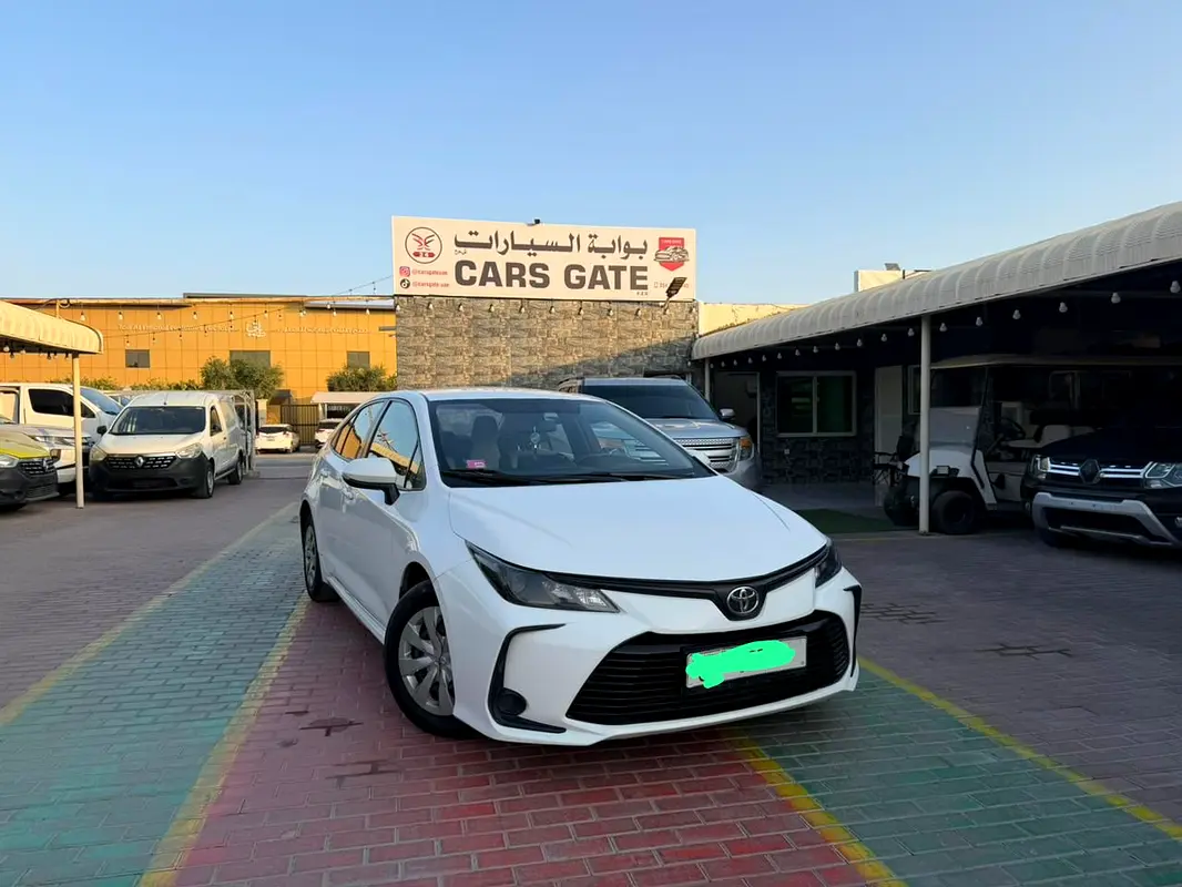 Toyota Corolla 2020 — photo 1 of 13