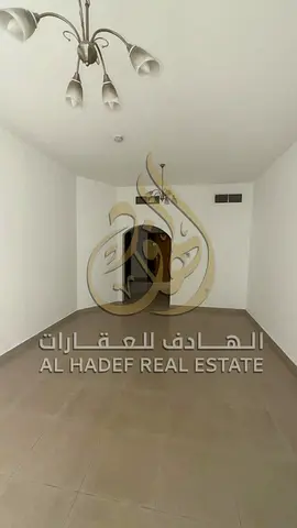 شقة غرفة وصالة للإيجار في الرولة – الشارقة مع بلكونة وحمامين وخزائن حائط