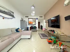 UPGRADED | FULLY FURNISHED | CLOSE TO METRO