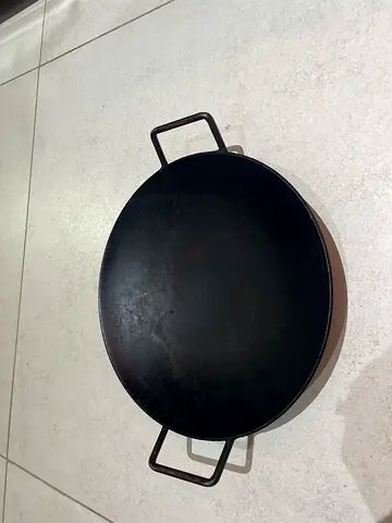 Cast iron wok mini 10 inch