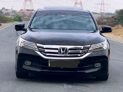 Honda accord v6 2015 full option. GcC